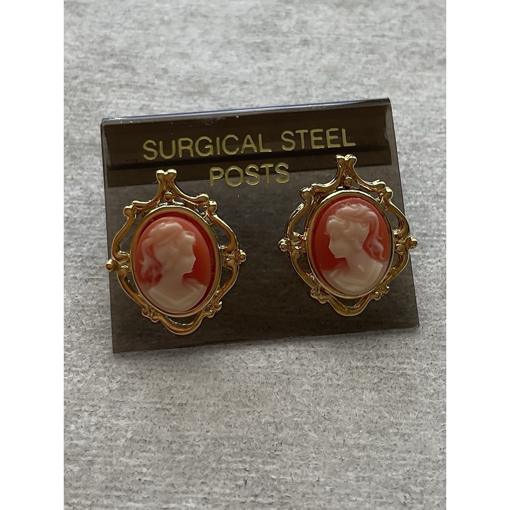vintage-style gold-tone cameo post earrings Estate Jewelry